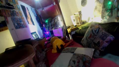 Laye19 online show from 23, 1, 2025