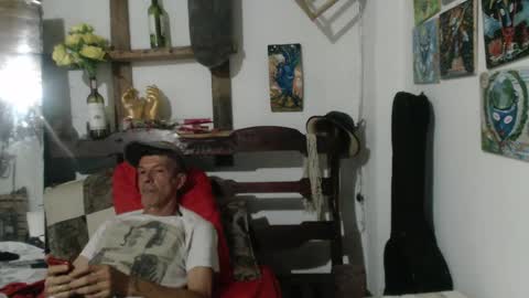 Laye19 online show from 9, 3, 2025