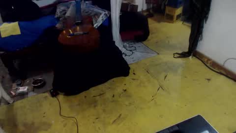 Laye19 online show from 16, 9, 2025