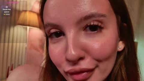Your sweet girl-next-door online show from 6, 6, 2026