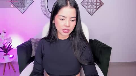 Layla Breezee online show from 11, 9, 2025