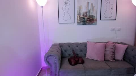 Layla Breezee online show from 8, 3, 2026