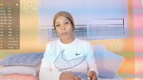 L A Y L A online show from 25, 2, 2026