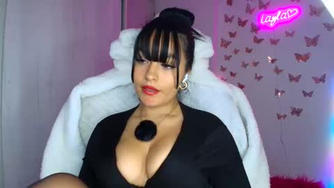 Layla online show from 17, 10, 2025
