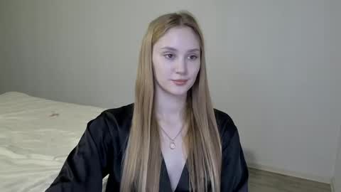 LaylaPretty001 online show from 8, 1, 2025