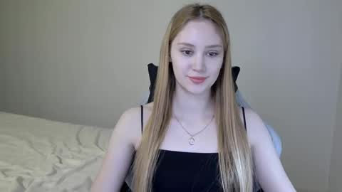 LaylaPretty001 online show from 11, 3, 2025