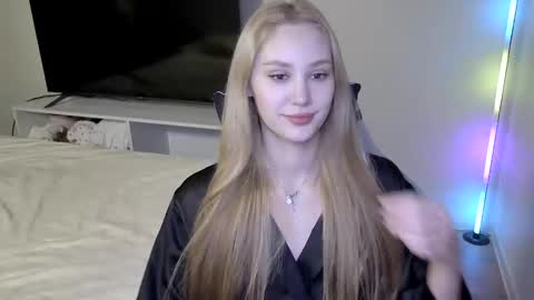 LaylaPretty001 online show from 23, 2, 2026