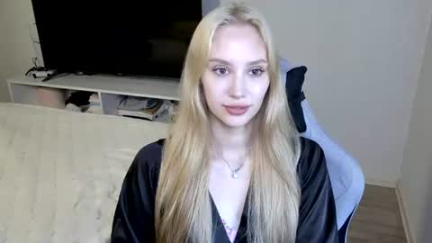 Snapshot of laylapretty001 chatting on 9, 7, 2026 LaylaPretty001 online show from 9, 7, 2026