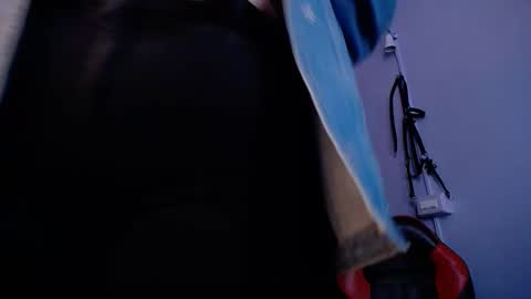 Vannessa  online show from 1, 2, 2025