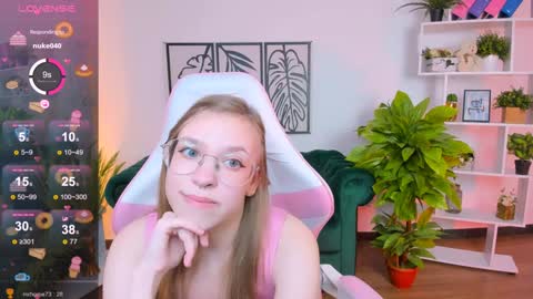 layriantavee online show from 1, 2, 2025