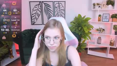 layriantavee online show from 16, 2, 2025