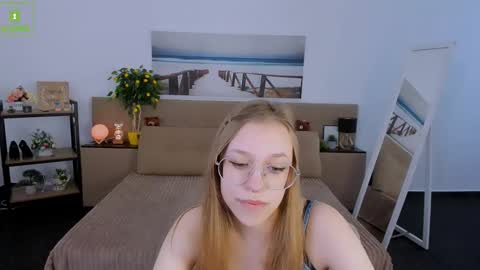 layriantavee online show from 6, 3, 2025