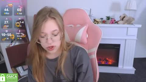 layriantavee online show from 25, 9, 2025