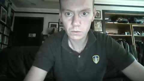 Snapshot of ldt1994 chatting on 15, 4, 2026 ldt1994 online show from 15, 4, 2026