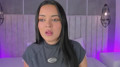 Snapshot of lea_gray chatting on 2, 2, 2026 online show from 2, 2, 2026