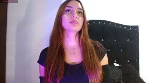 leah_moon11 online show from 1, 7, 2026