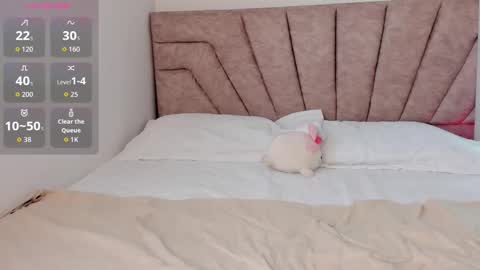 leahaltomm online show from 10, 11, 2025