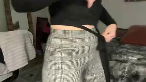 Leah Sparkles online show from 5, 1, 2026