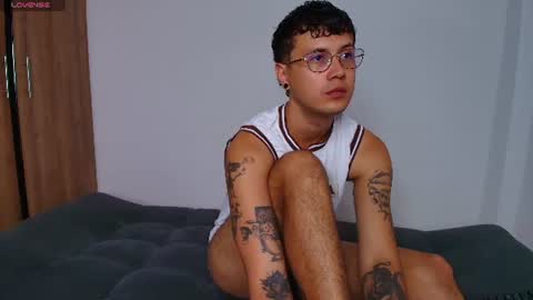 Snapshot of leaneseb chatting on 10, 7, 2026 leaneseb online show from 10, 7, 2026