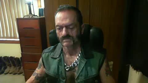 leathergreaser online show from 25, 2, 2025