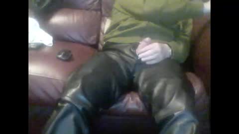 leatherpants68 online show from 27, 9, 2025