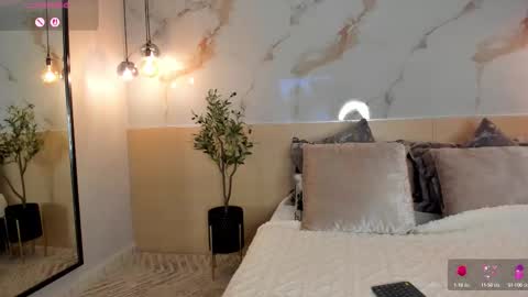    online show from 10, 9, 2025