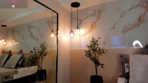    online show from 1, 10, 2025