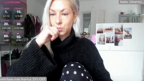 LeaVixx online show from 12, 12, 2024