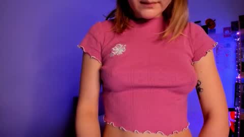 Snapshot of leazy_peasy chatting on 14, 12, 2025 Ellie online show from 14, 12, 2025