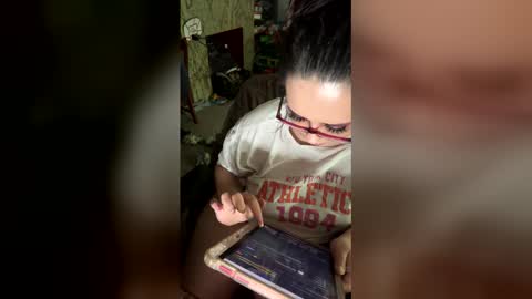 leeannebloomer online show from 8, 3, 2026