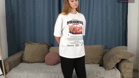 Lina online show from 25, 10, 2025