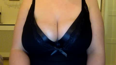 Leela Mae online show from 21, 1, 2025