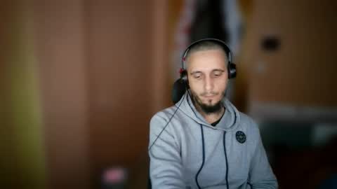 lefrenchiies online show from 9, 1, 2026