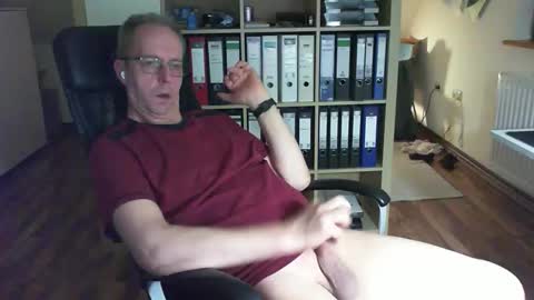 Dave online show from 12, 11, 2025