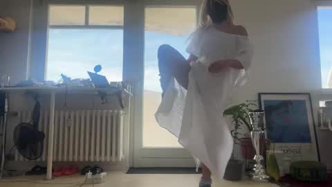 legsylegsinton online show from 5, 11, 2025