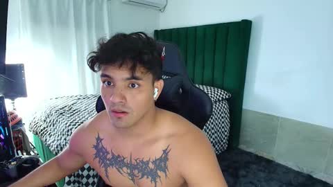 Snapshot of lei_77 chatting on 1, 2, 2026 Lei online show from 1, 2, 2026