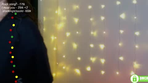 hey Im Leia and I love rock  online show from 12, 7, 2026