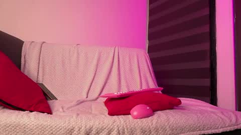 Leah online show from 7, 4, 2026