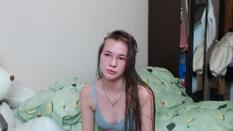 leila_bambi online show from 19, 1, 2025