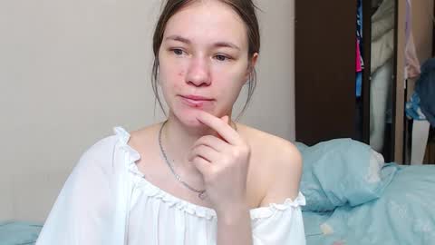 leila_bambi online show from 10, 2, 2025