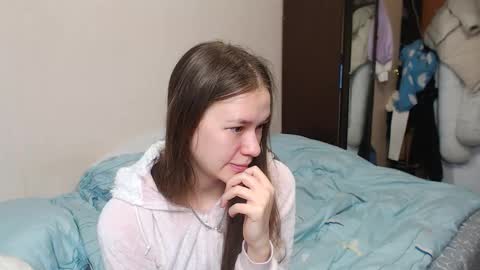 leila_bambi online show from 12, 2, 2025