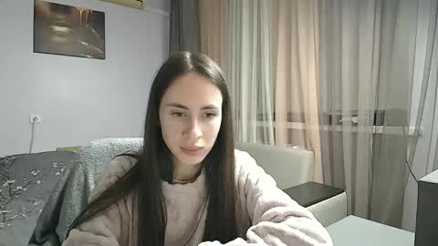 Snapshot of leila_monaco chatting on 24, 10, 2025 Leila online show from 24, 10, 2025