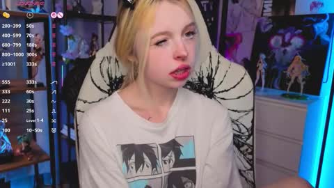 Snapshot of leiladwight chatting on 2, 12, 2025 Leila online show from 2, 12, 2025