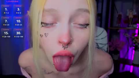 Snapshot of leiladwight chatting on 6, 1, 2026 Leila online show from 6, 1, 2026