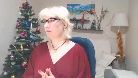 Leila Kinky online show from 14, 1, 2025