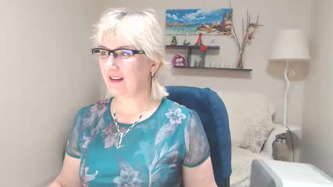 Leila Kinky online show from 23, 2, 2025