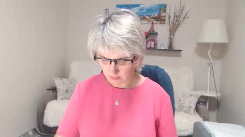 Leila Kinky online show from 25, 10, 2025