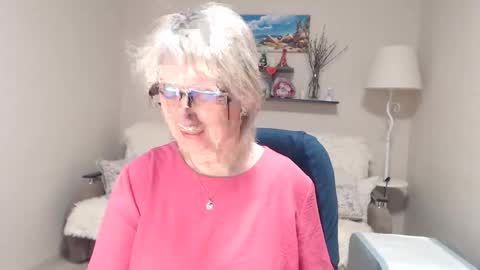 Leila Kinky online show from 20, 4, 2026