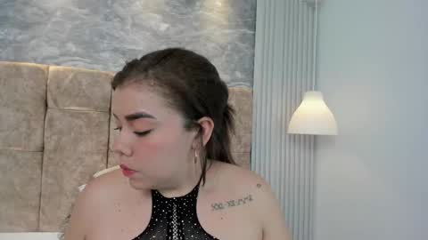 leilapons online show from 15, 9, 2025