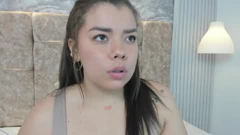 leilapons online show from 8, 10, 2025